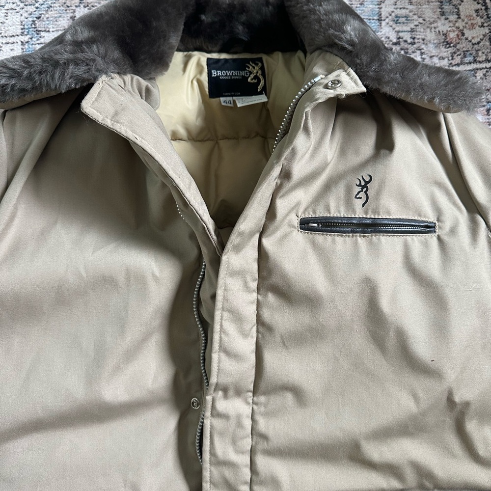 Vintage Browning Down Hunting Coat Made In USA Fur Collar Size 44 Tan Mint - Picture 2 of 6